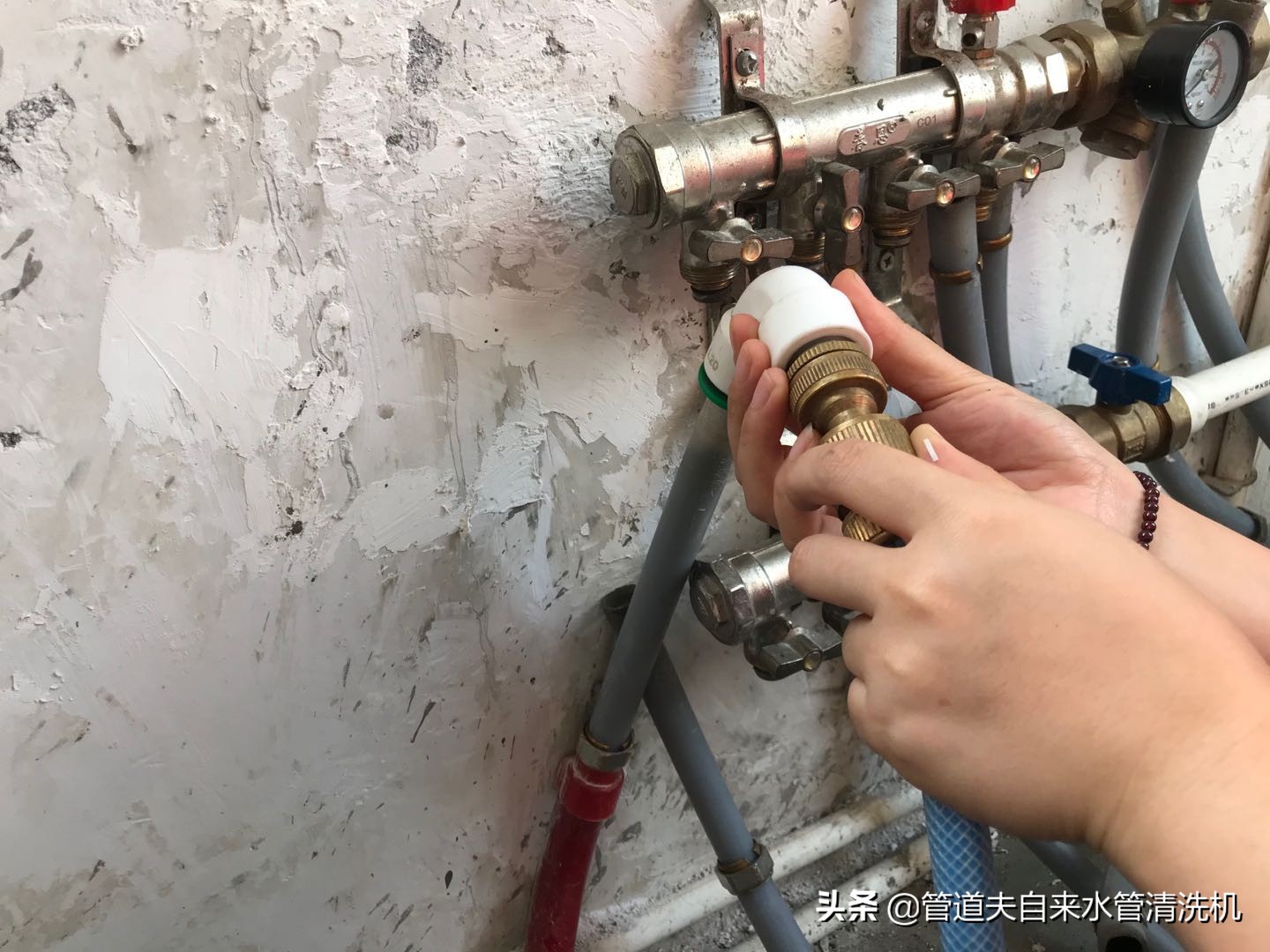 海绵弹清洗地暖详细操作步骤