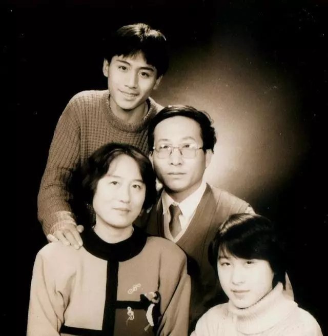 刘烨和谢娜相恋几年,刘烨和谢娜结婚了几年