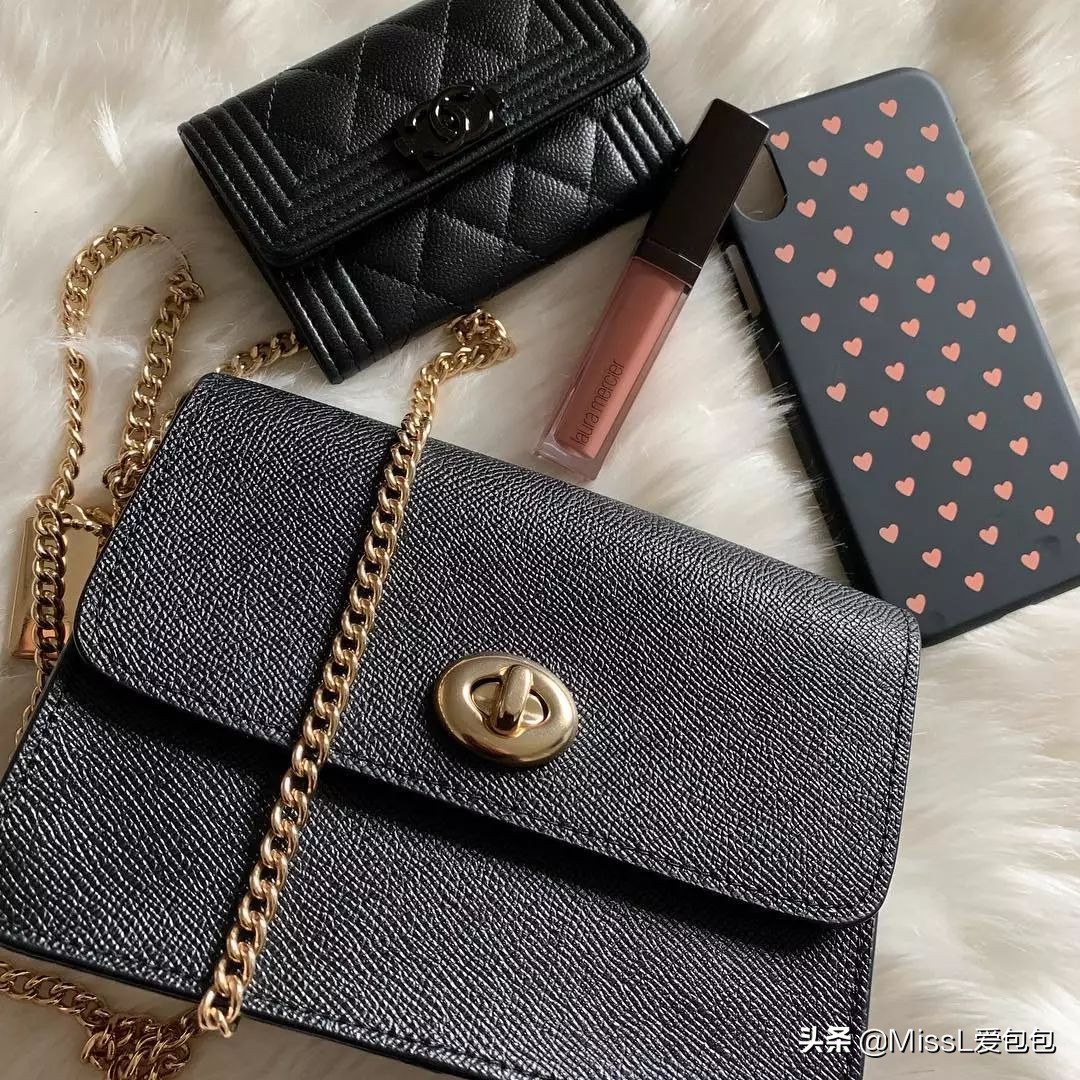 5套小假期出游穿搭,小长假出游穿什么衣服好看