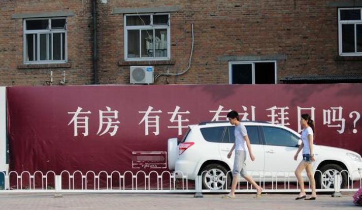 月薪8500被女朋友嫌弃穷怎么办,外卖小哥15000被4000女友嫌弃