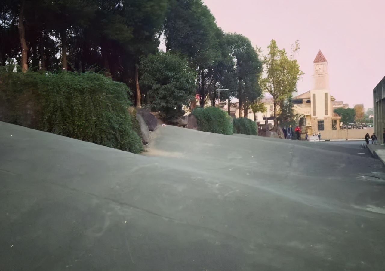 在别的城市上大学真的好吗,去哪个城市上大学最舒服