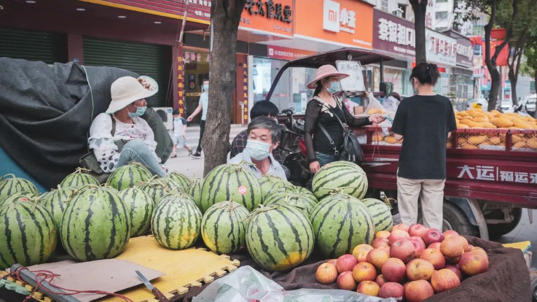 有允许摆地摊的城市么,汉川市里哪里适合摆摊