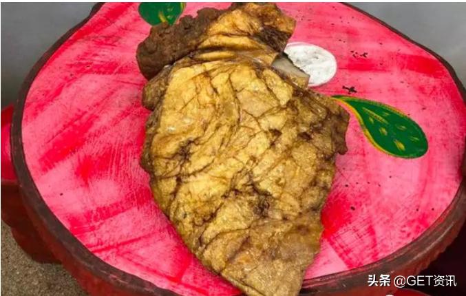 在大海里头捡到3000万的黄金 (泰国捡到黄金)