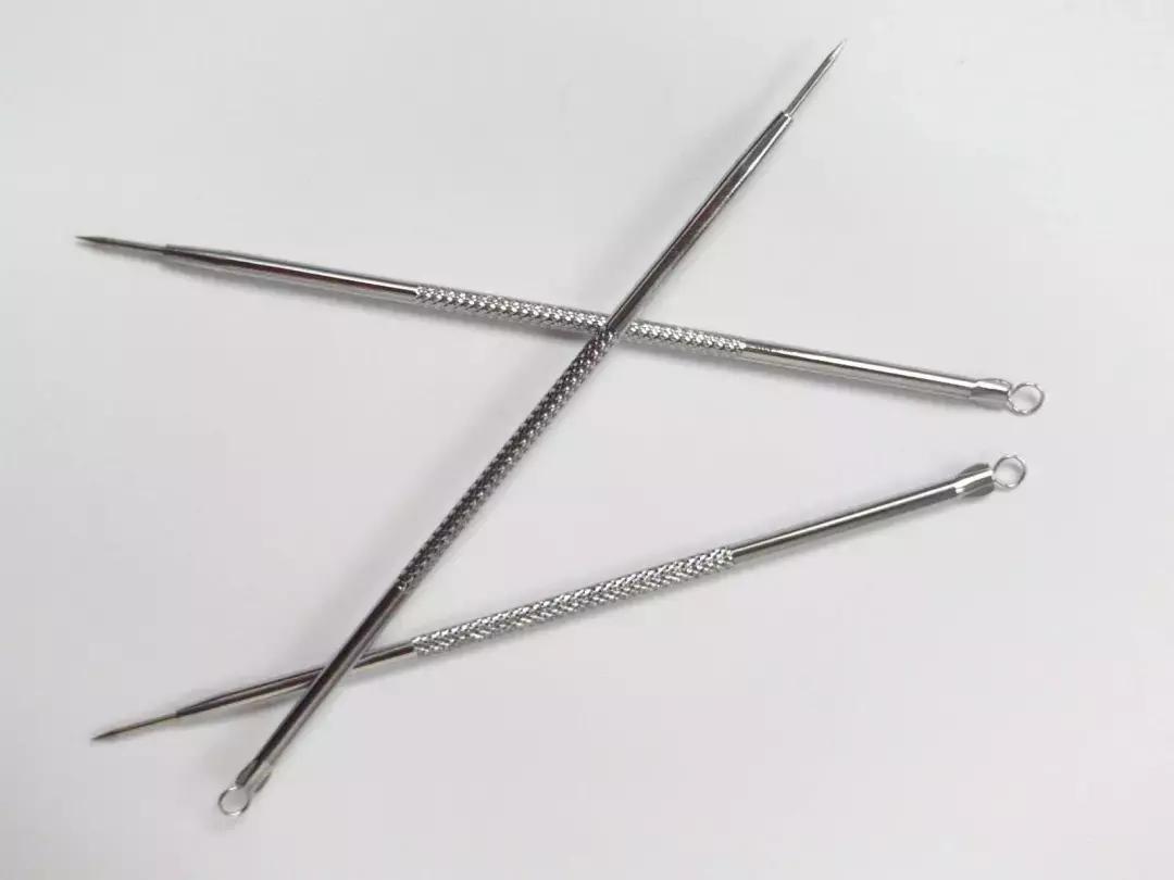 去黑头收缩毛孔草莓鼻,去黑头草莓鼻的护肤品