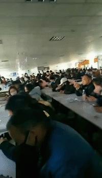 苹果供应链复工,苹果团队生产口罩