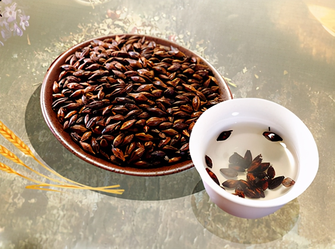 一杯小麦茶,一杯小麦