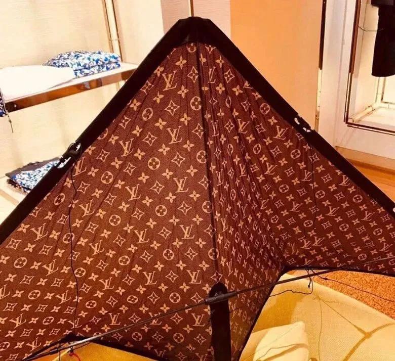 lv全新特价包,lv飞机包售价25万