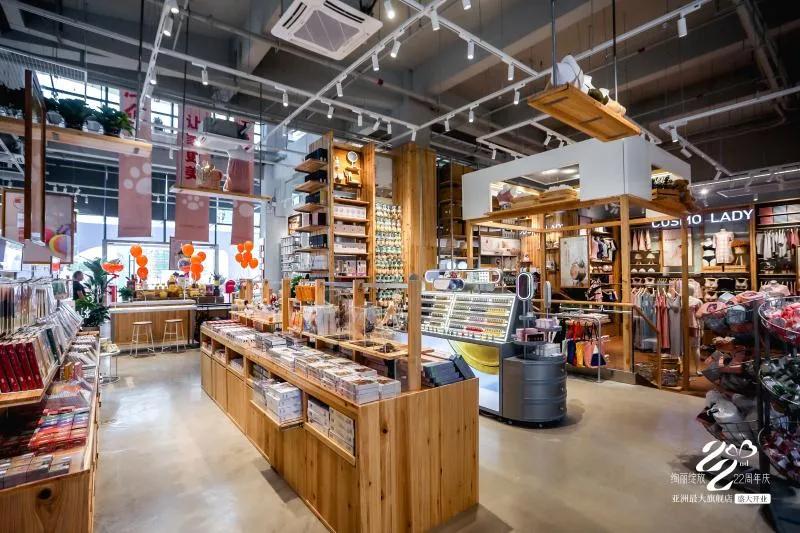 从传统行业转型到互联网的企业,从制造业转型成服务业