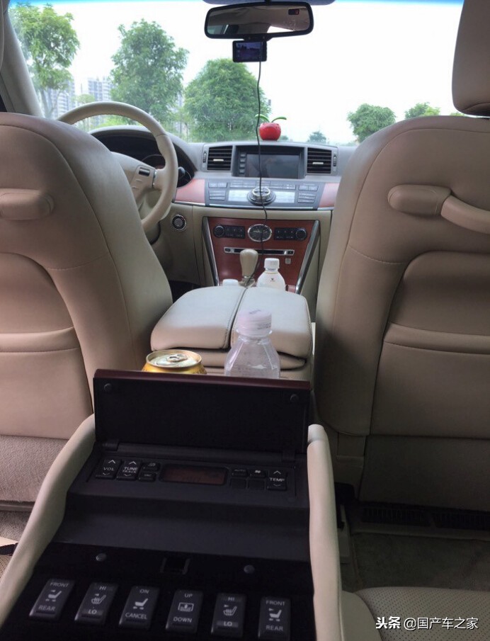 10W收来的“大号轩逸”，4排气管，一脚油门下去朋友都说钱花得值