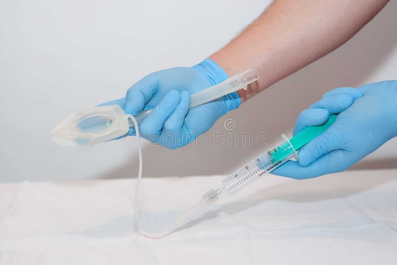 嗓子被东西卡住了如何急救,嗓子卡住东西了怎么办急救方法