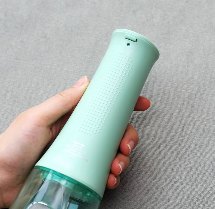 牙医向你推荐一款杀菌冲牙器,罗曼冲牙器加水