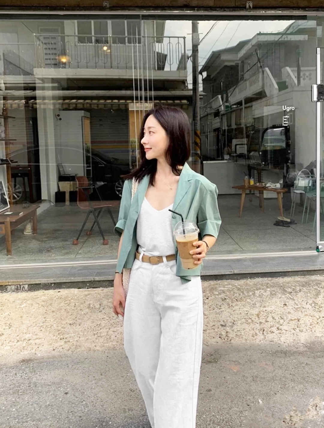 条纹衣服如何穿显瘦,只有薄薄的衣服怎么穿显瘦