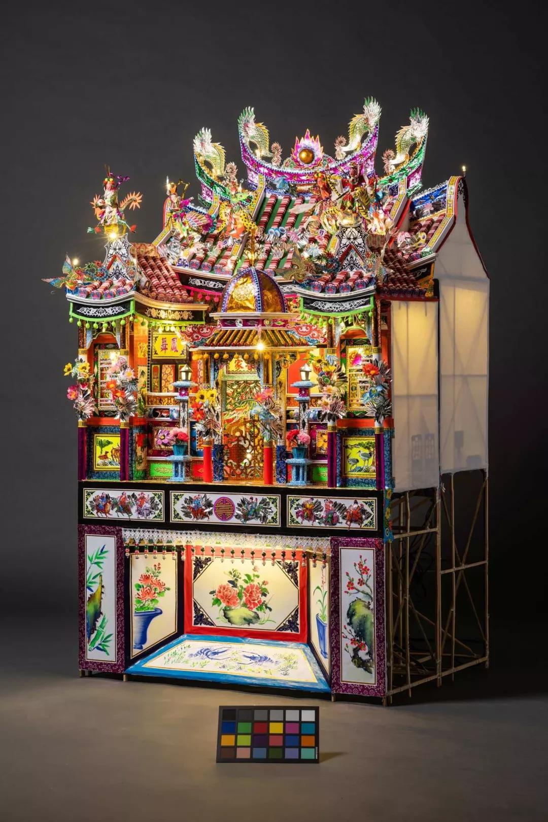 中国人烧给死人的纸扎，登上巴黎设计周，还被法国的博物馆收藏？