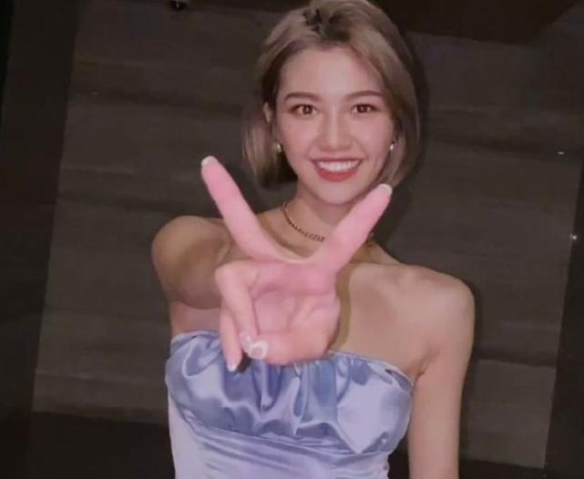 心动4:女5晒生日聚会照,女嘉宾评论区热聊,却不见女1身影