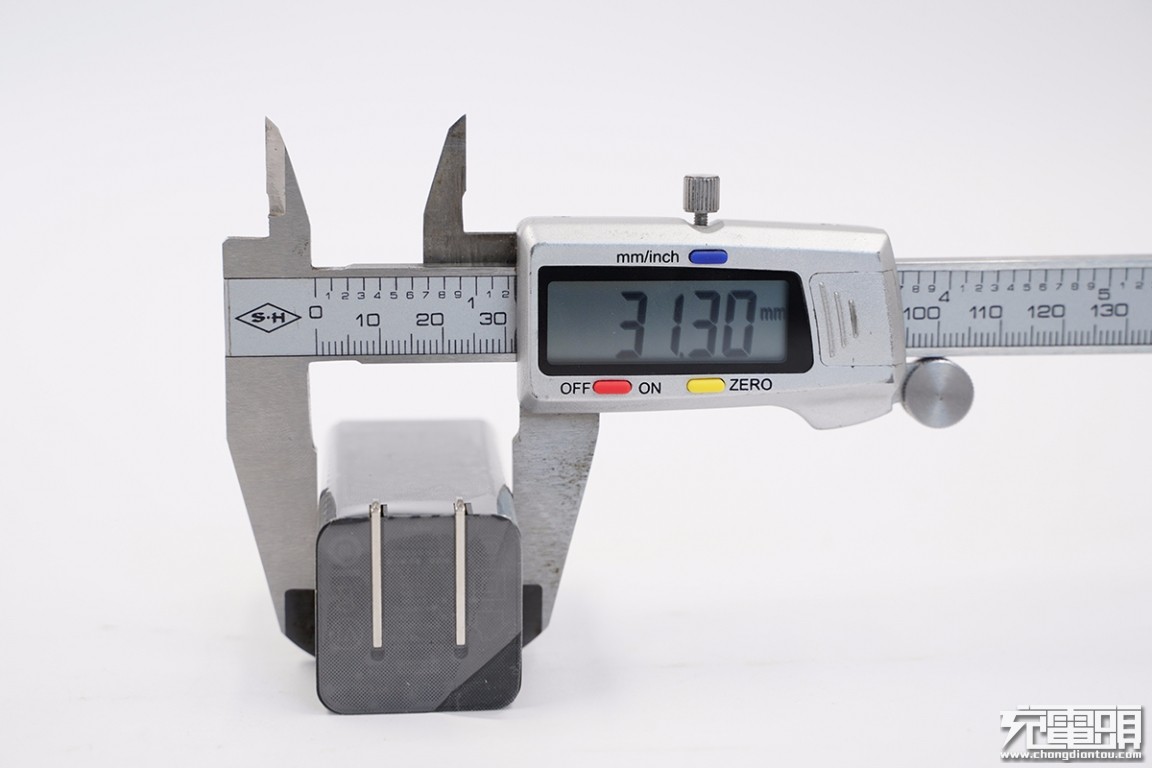 联想口红氮化镓充电器,联想氮化镓充电器对比测评