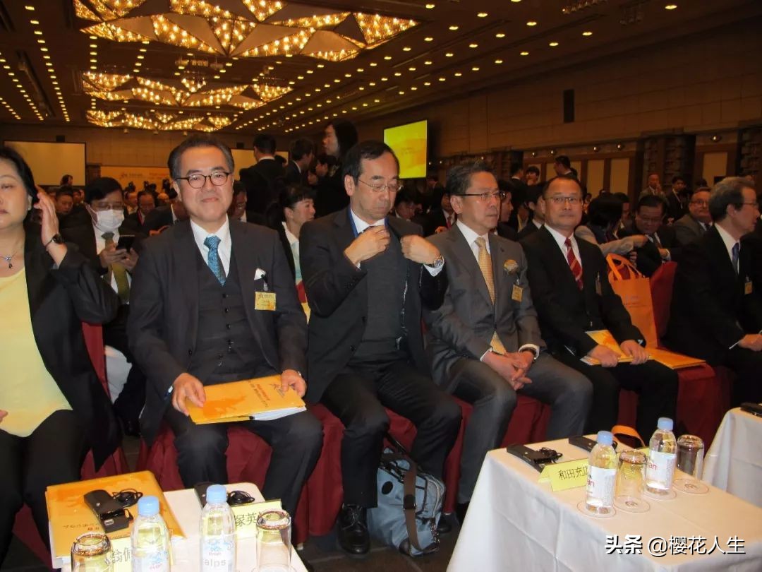 中国“粤港澳大湾区”三地政府联合推介会在东京闭幕