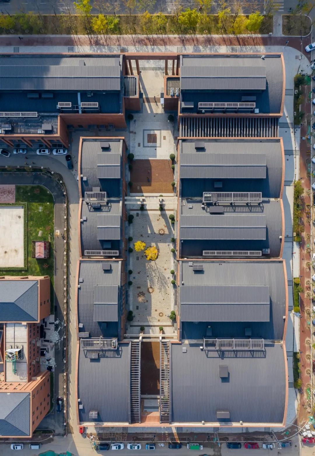 三重转换，天津天拖厂房改造/深圳华汇设计