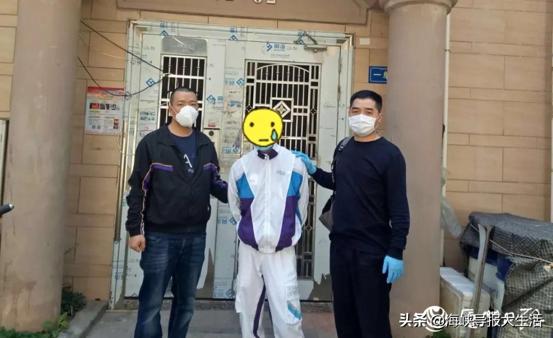 过程堪比电影！*子骗**作案后人间蒸发，厦门警察竟靠刷抖音找到其女友和狗