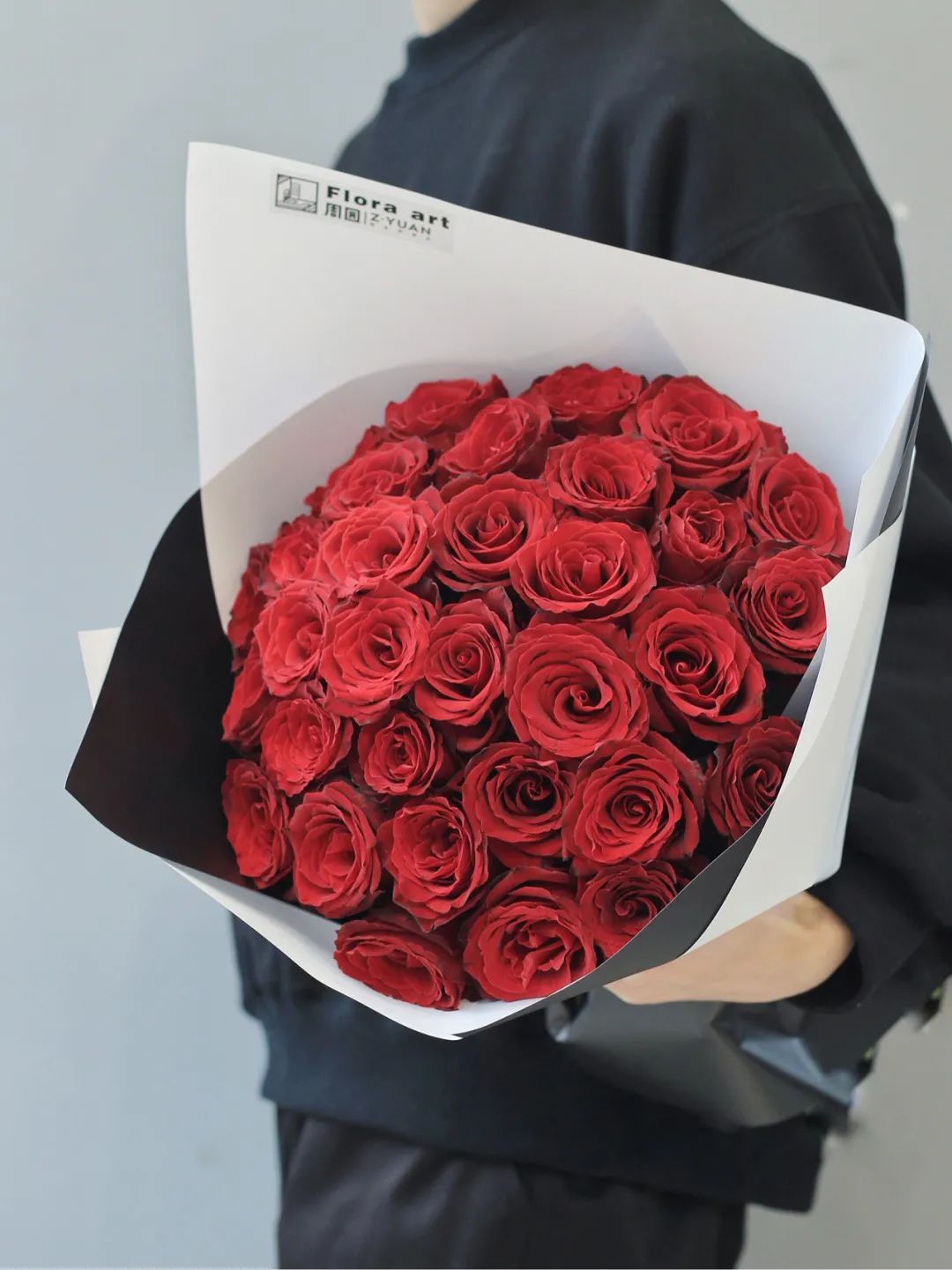 经典玫瑰鲜花,99朵玫瑰花束网红款