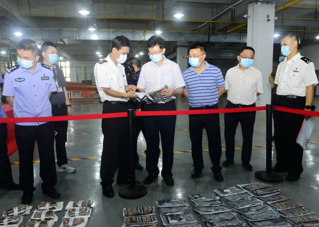 巴宝莉假冒商标,巴宝莉假货被查