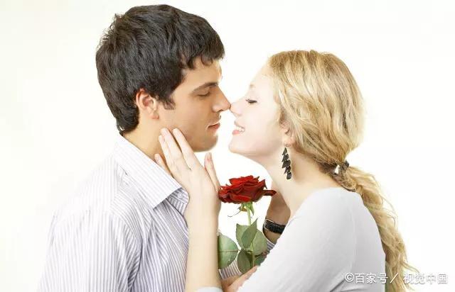 恋爱中的三种倔强性格，明明爱到发疯却死也不承认