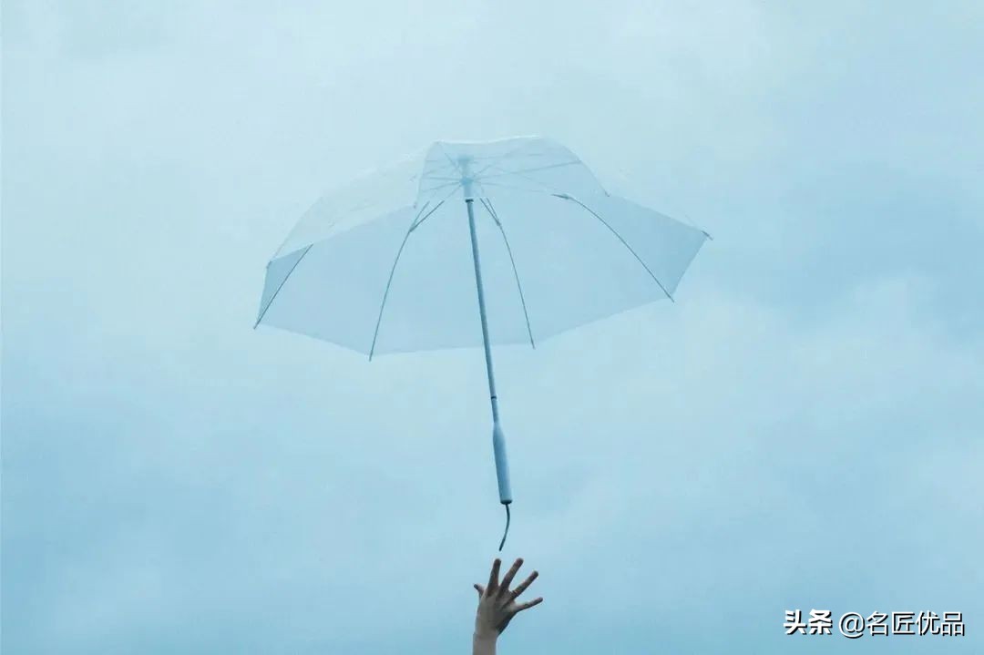 奇怪冷知识！你每擦一次口红，就是在亲吻上万只昆虫的尸体