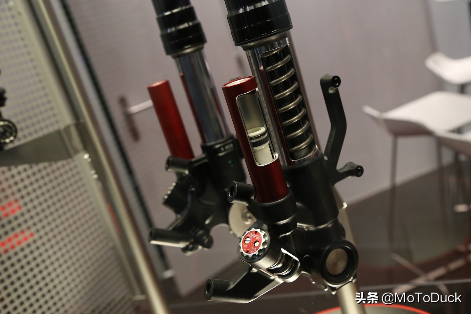 摩托车避震分为几种,摩托车可调式避震怎么调