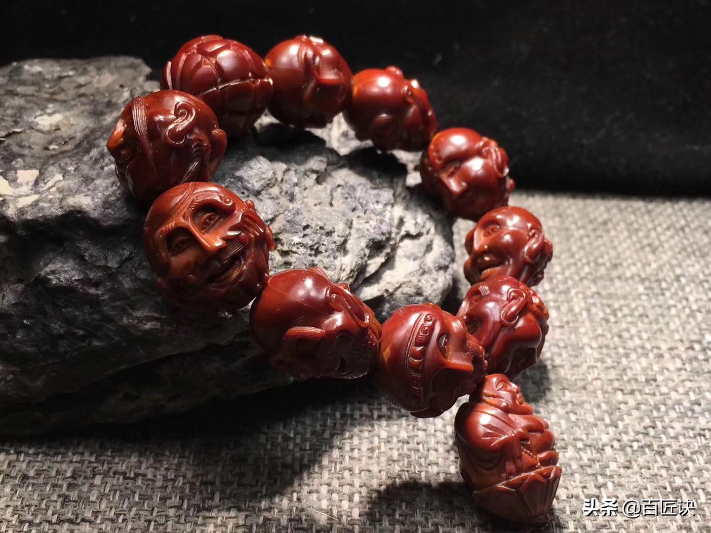 百匠诀文玩精品,适合男人佩戴橄榄核雕单籽