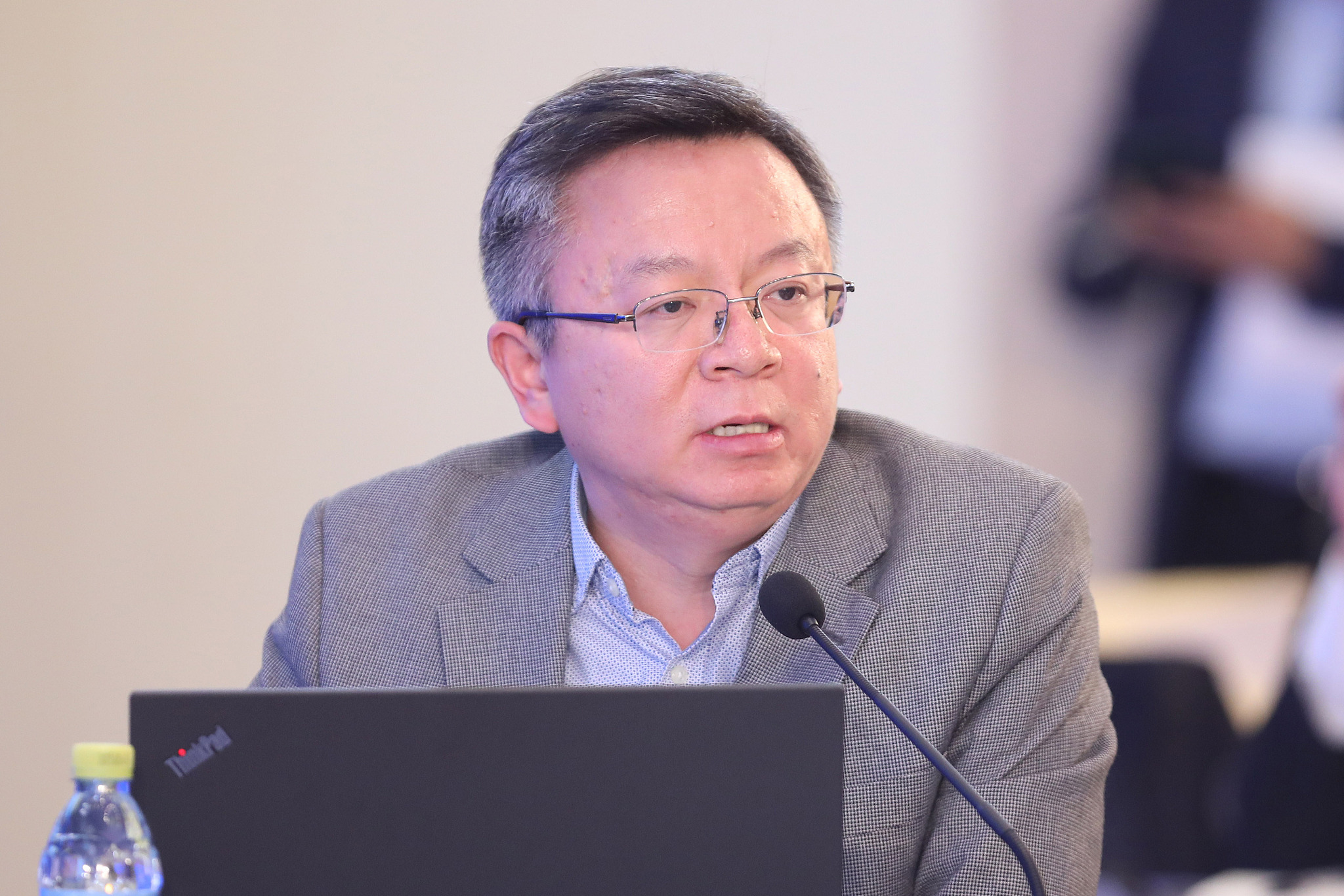 原央行李波从侨联履新重庆市政府，有望分管重庆金融监管事务