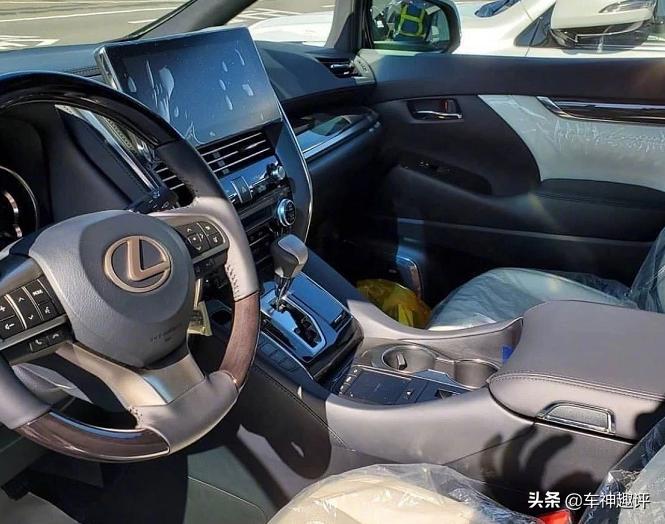 谁惯得“加价销售”臭毛病？雷克萨斯LM300售400万你买不买？