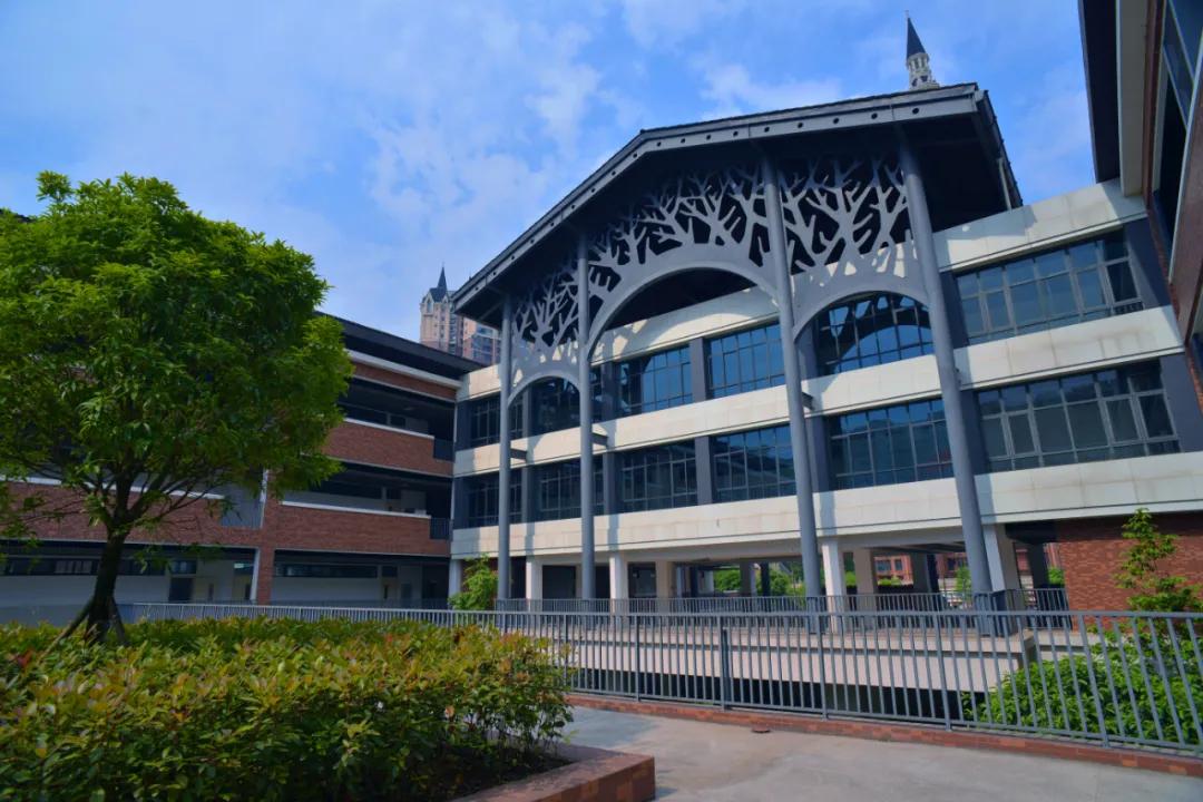 颜值冲锋，实力断后！一大批新学校曝光，太“刷脸”了