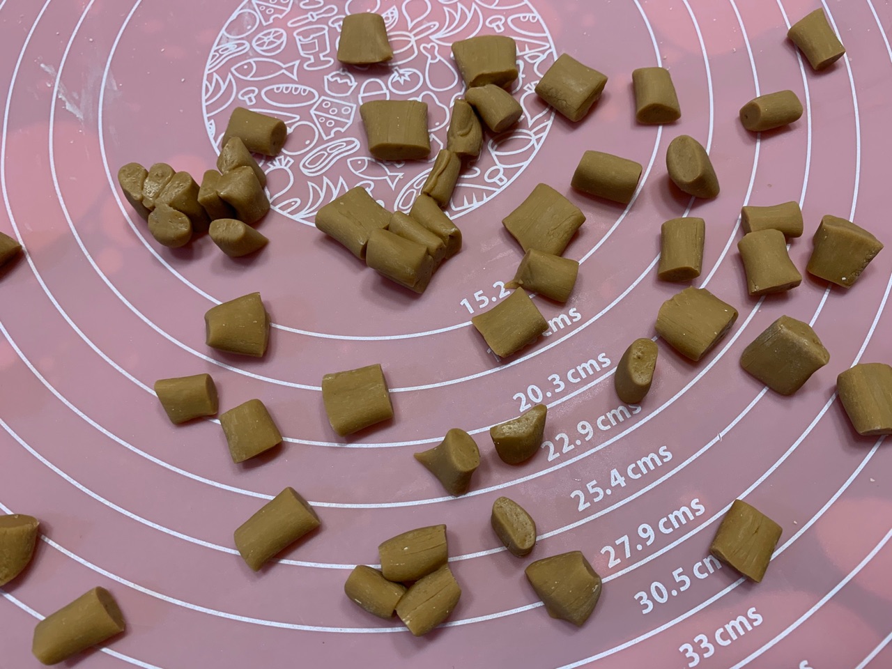 奶茶里的珍珠用糯米怎么做,奶茶珍珠正宗做法用什么粉