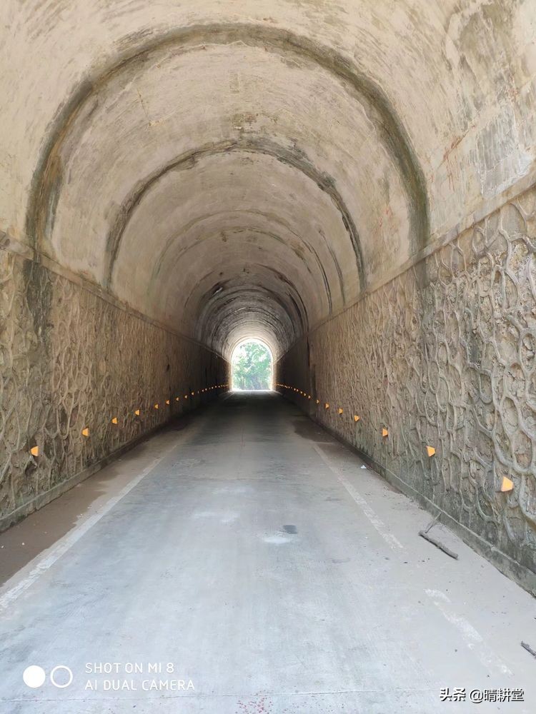 赣州峰山附近一日游自驾游景点,赣州峰山美景