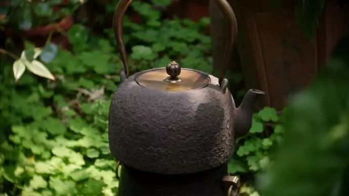 铁壶煮茶器复古,百年煮茶利器老铁壶