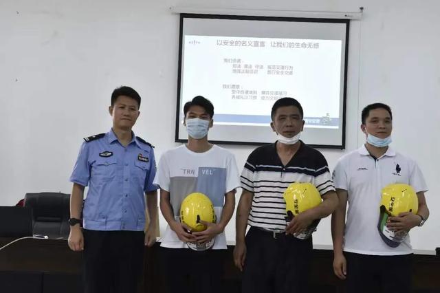 221万人次围观直播,直播间120万人围观