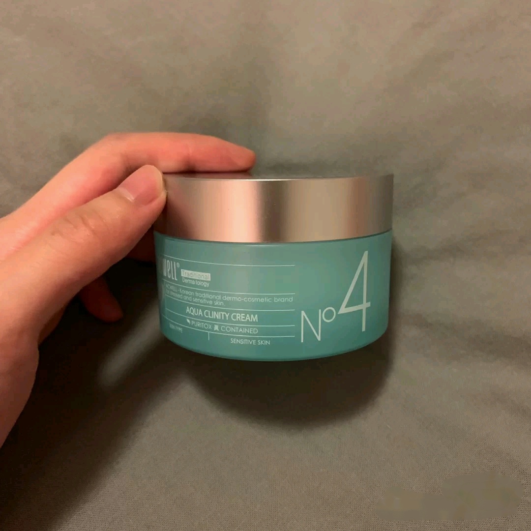 科颜氏高清爽面霜和艾珂薇面霜,干皮用科颜氏高保湿面霜适合夏天