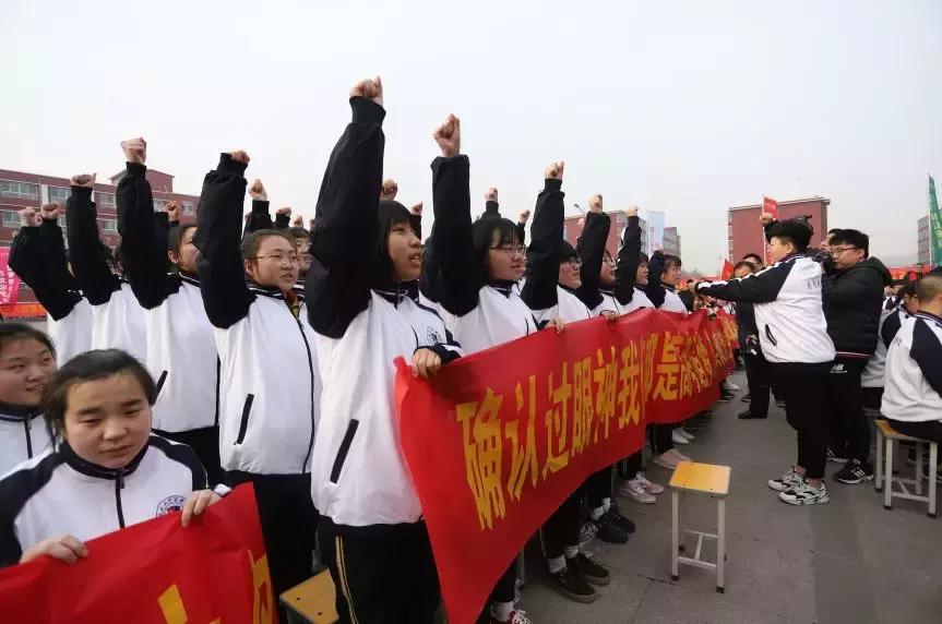 关于曝光学校的视频,曝光学校学生视频