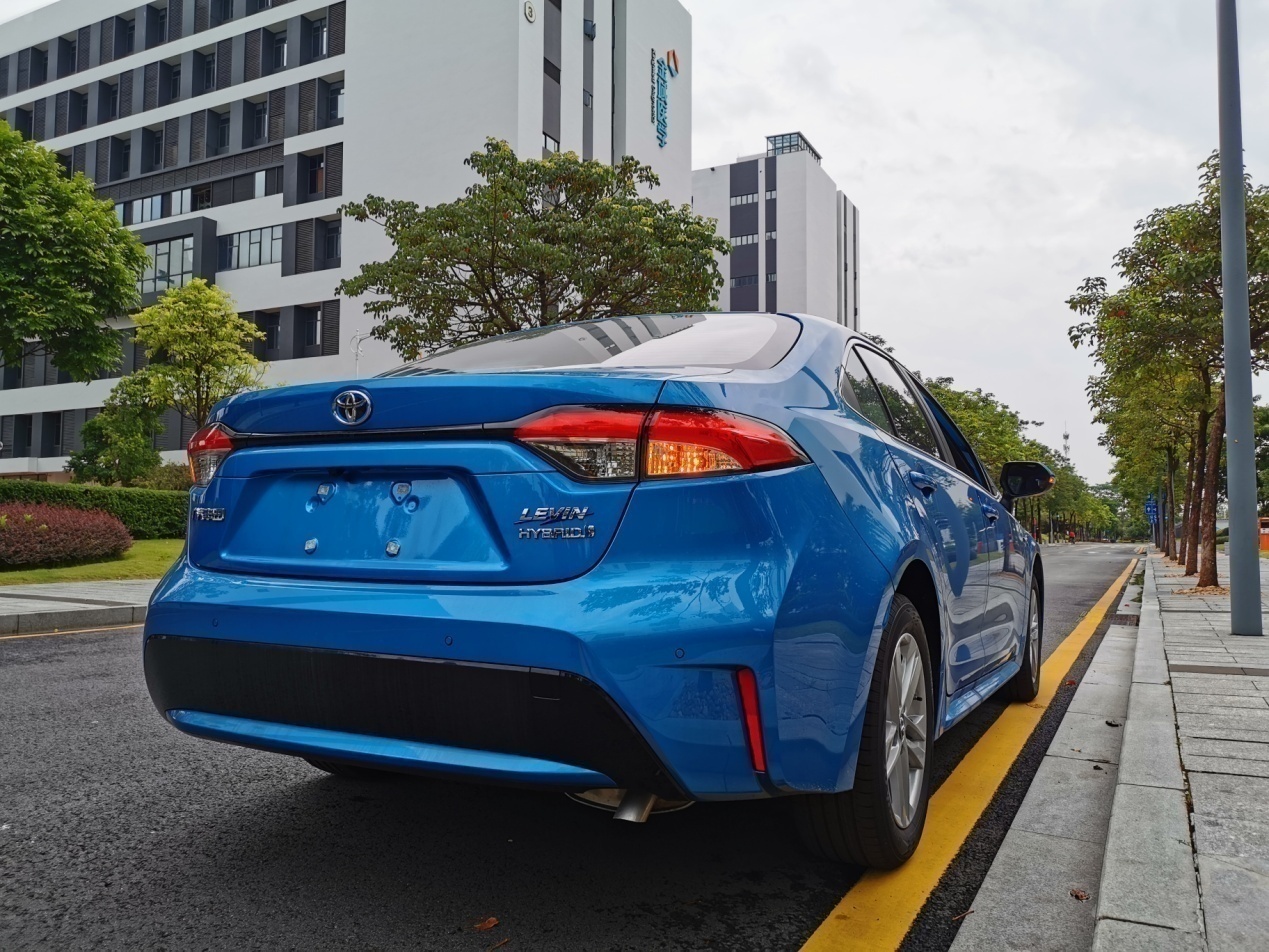 试驾雷凌1.2t豪华版值得买吗,2019丰田雷凌双擎试驾视频