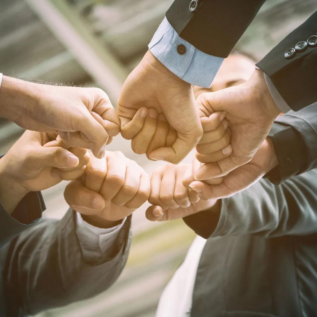 城贝-LChat趣多多，奖励不够，怎敢惊动你