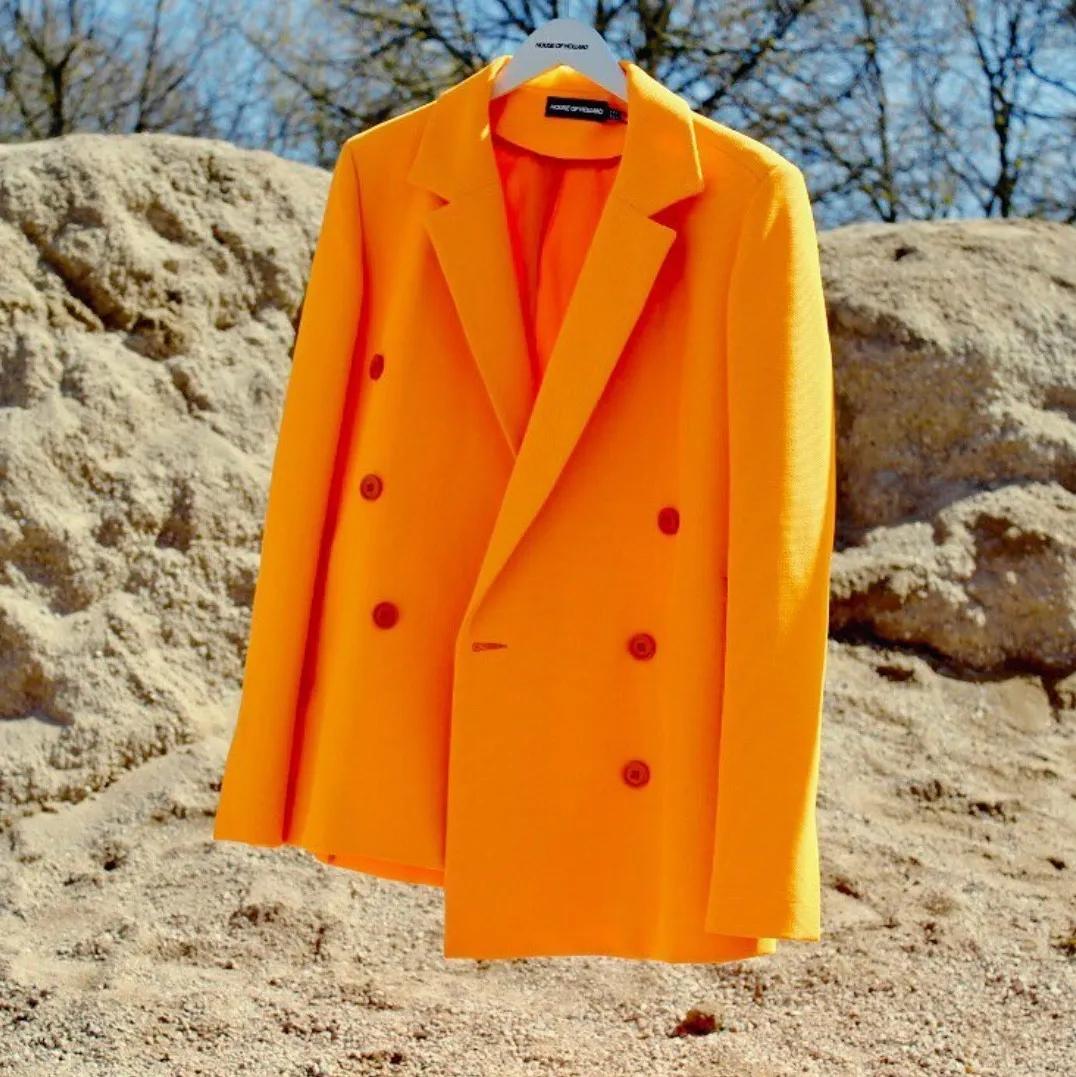 一套西装又正式又休闲,30-35岁女性春季穿搭西装