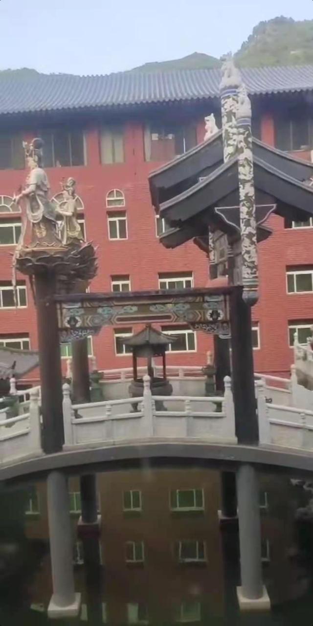 铁道兵朗诵诗一首,铁道兵战友写诗