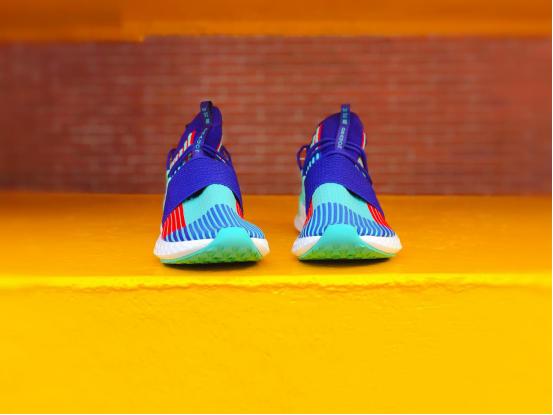 孙杨鞋开箱,孙杨跑鞋图片大全