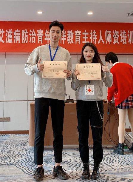 百变校花在哪里看,百变校花照片