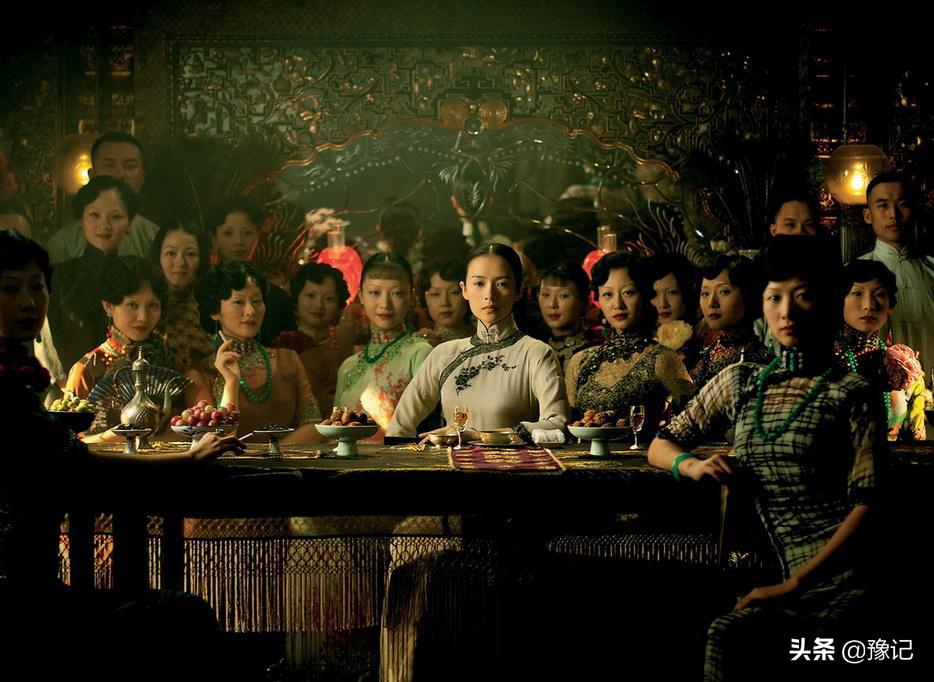 篮球场上小个子球员,篮球场上的矮子