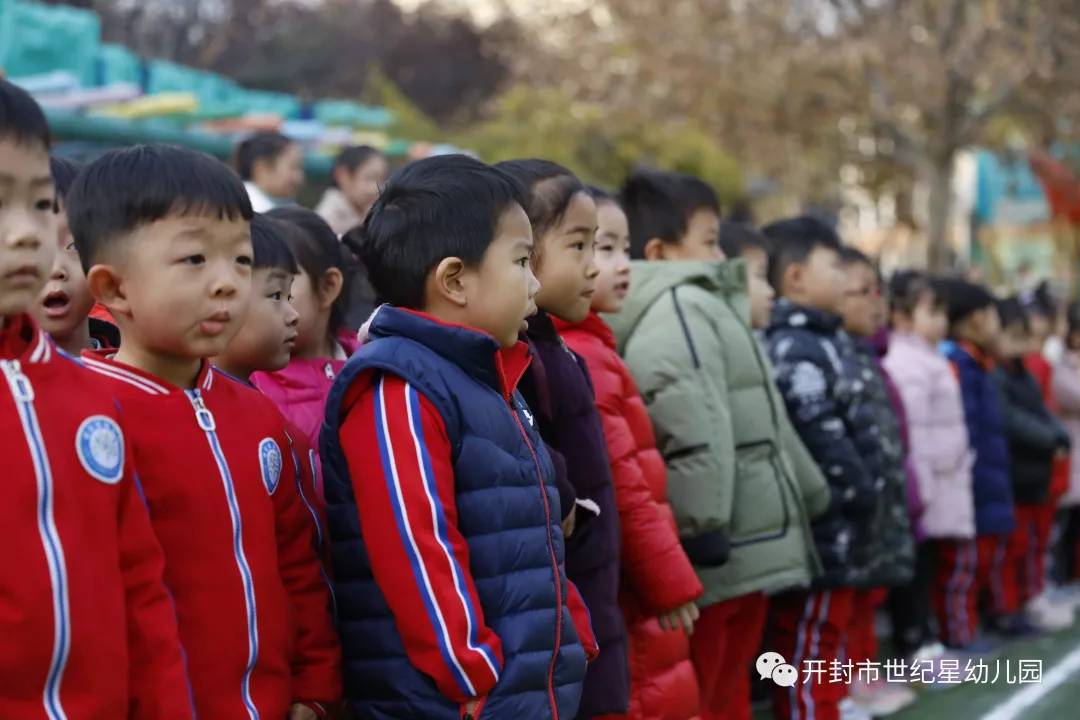 幼儿园足球运动,运动速度与激情