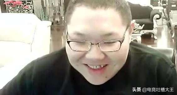 粉丝给pdd取名字,pdd全网征集儿子名