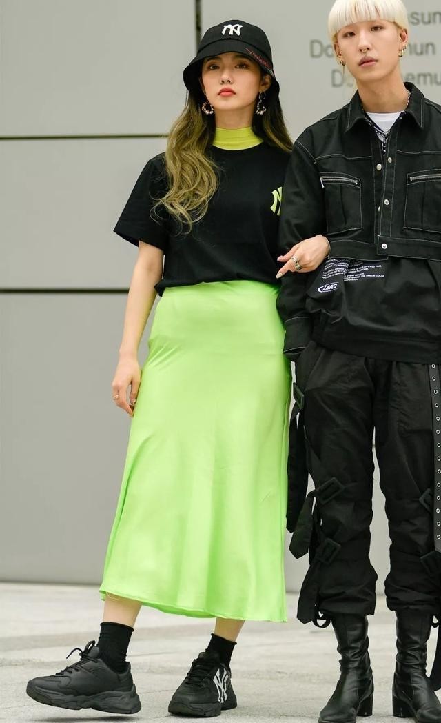 夏天戴什么颜色帽子防晒效果好,夏天哪种款式颜色的帽子最防晒