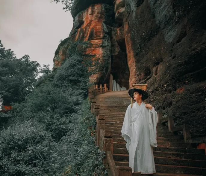 齐云山一日游详细攻略,安徽齐云山爬山攻略路线推荐