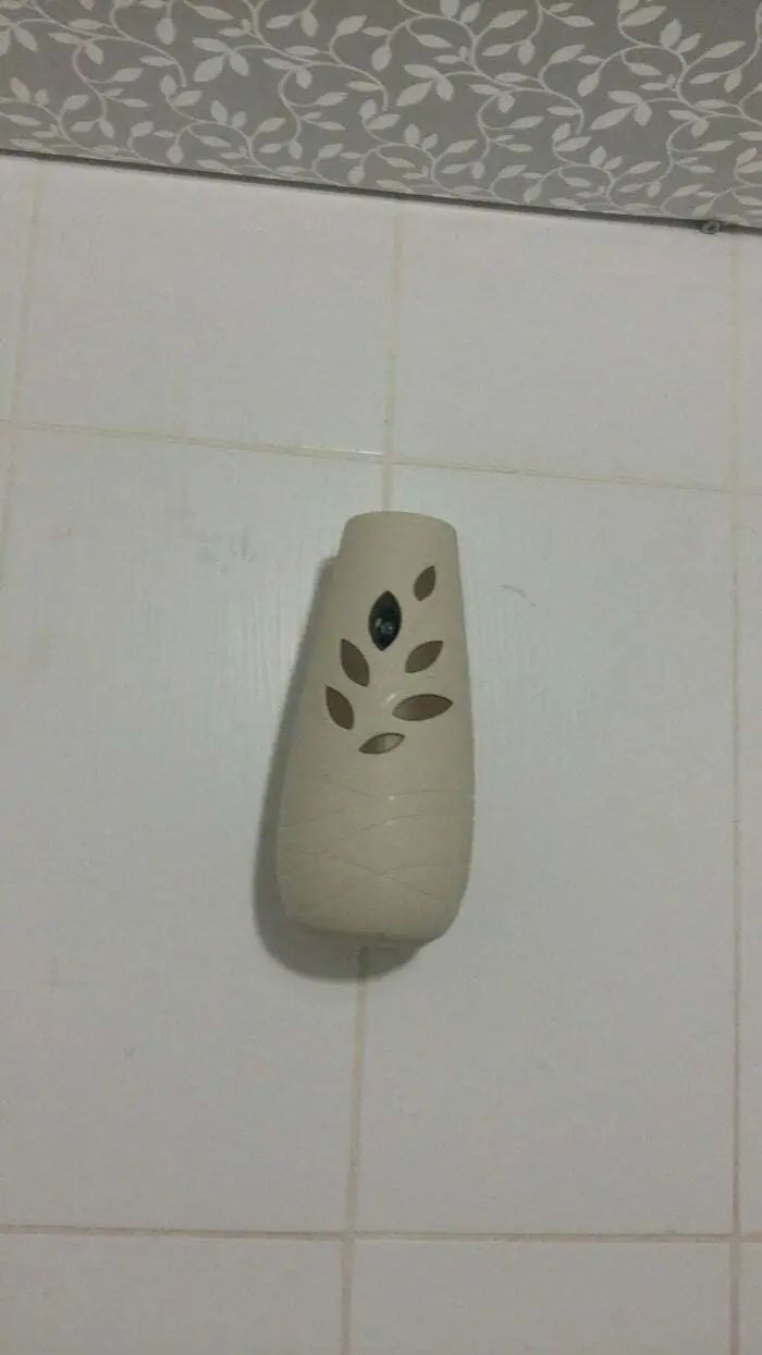 发现针孔摄像头真实案例,发现针孔摄像头真实事件