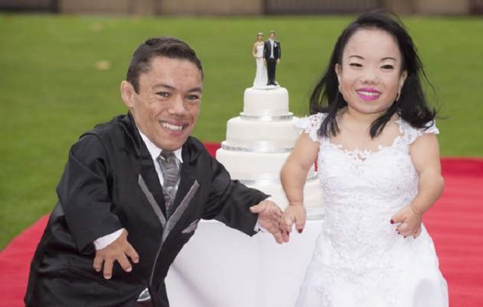 袖珍夫妻结婚三年视频,最萌身高差夫妻袖珍老公